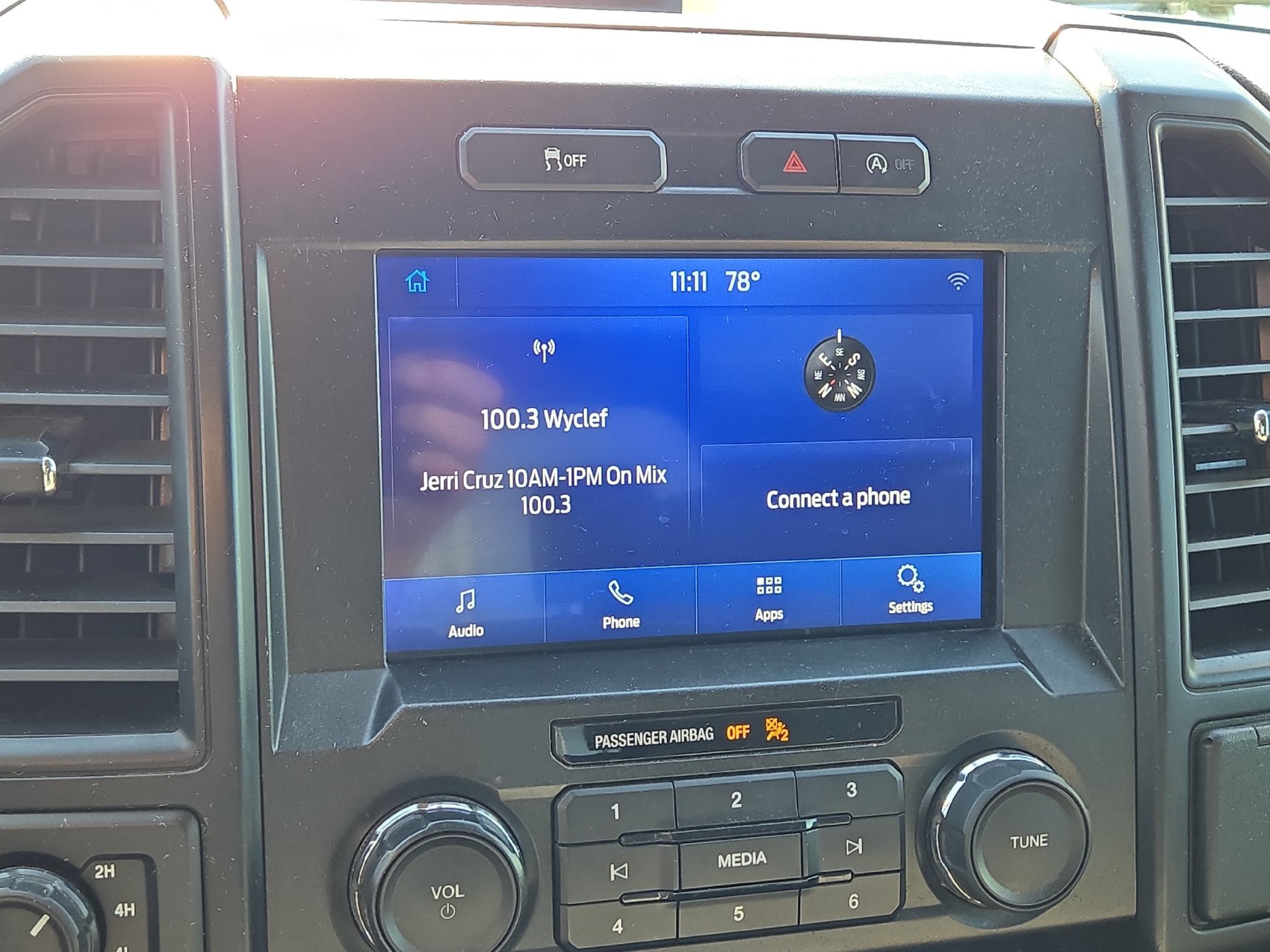 Used 2020 Ford F150 XL w/ Equipment Group 101A Mid AWD/4WD image 19