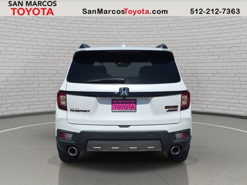 Used 2024 Honda Passport TrailSport image 7