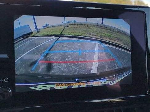 Used 2025 Toyota Corolla SE image 21