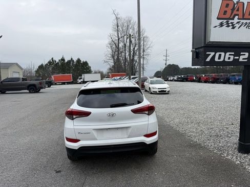 Used 2017 Hyundai Tucson SE Plus image 4