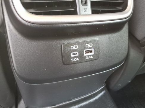 Used 2025 Subaru Legacy Premium image 9