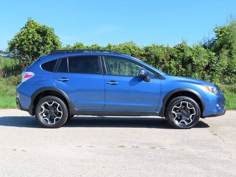 Used 2014 Subaru Crosstrek 2.0i Premium w/ Popular Package #2 AWD/4WD image 2