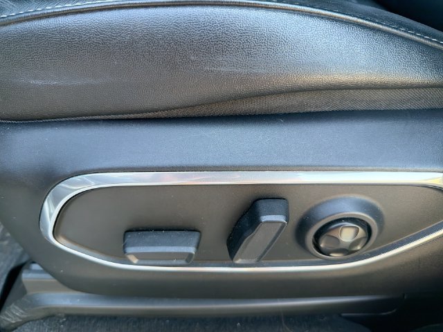 Used 2022 Jeep Wagoneer Series I w/ Convenience Group I AWD/4WD image 15