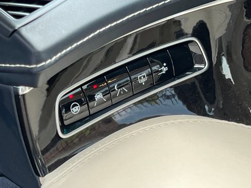 Used 2019 Mercedes-Benz S 560 4MATIC Coupe image 32