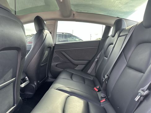 Used 2021 Tesla Model 3 Standard Range Plus RWD image 21