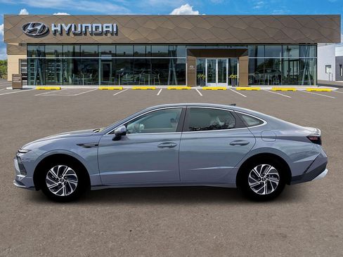 New 2026 Hyundai Sonata Blue FWD image 3