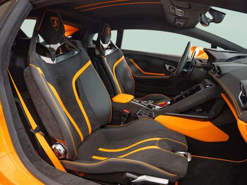 Used 2023 Lamborghini Huracan Tecnica RWD image 28