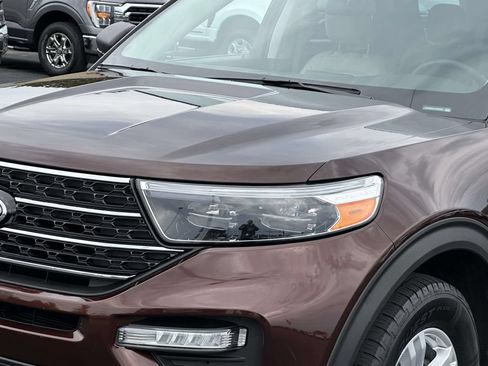 Used 2020 Ford Explorer XLT w/ Equipment Group 202A AWD/4WD image 7