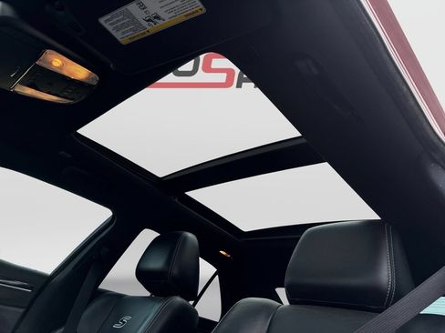 Used 2023 Chrysler 300 S RWD image 12