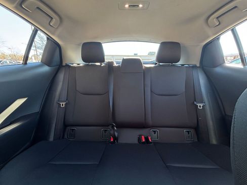 Used 2025 Toyota Prius LE image 38