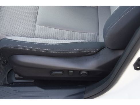 Used 2025 Subaru Outback Premium w/ Popular Package #1A image 34