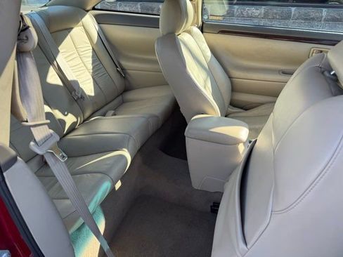 Used 2000 Toyota Solara SE image 25