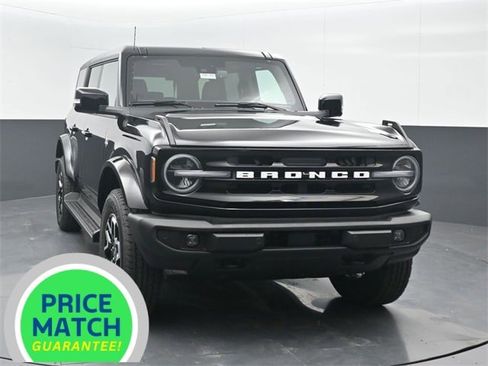 New 2025 Ford Bronco Outer Banks image 1