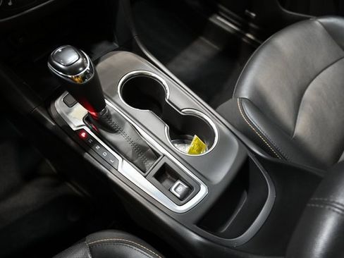 Used 2018 Chevrolet Equinox Premier image 18