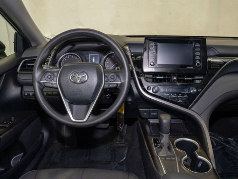 Used 2024 Toyota Camry LE image 6