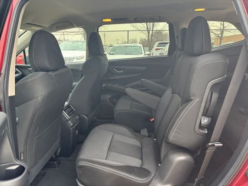 Used 2024 Subaru Ascent Premium w/ Convenience Package image 27