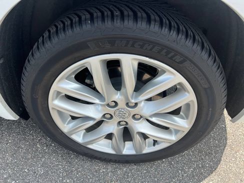 Used 2020 Buick Envision Premium w/ Driver Confidence Package AWD/4WD image 10
