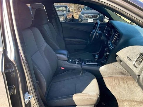 Used 2018 Dodge Charger R/T w/ Blacktop Package image 22