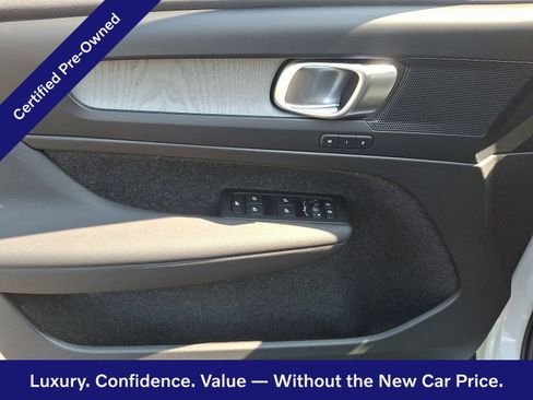 Used 2026 Volvo XC40 B5 Plus w/ Protection Package Premier image 13