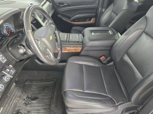 Used 2019 Chevrolet Suburban Premier image 15