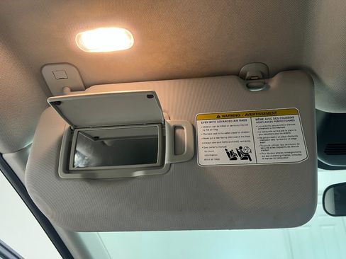 Used 2024 Nissan Rogue SV image 38