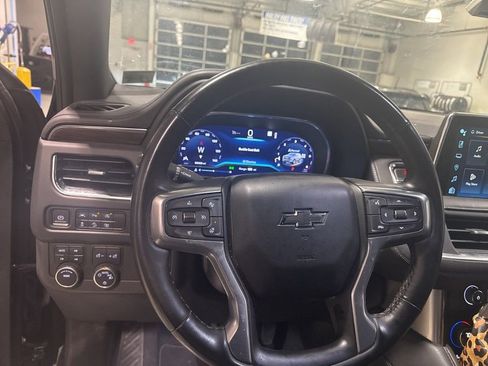 Used 2023 Chevrolet Tahoe Z71 w/ Luxury Package image 7