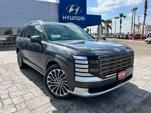 Certified 2026 Hyundai Palisade Calligraphy FWD image 1