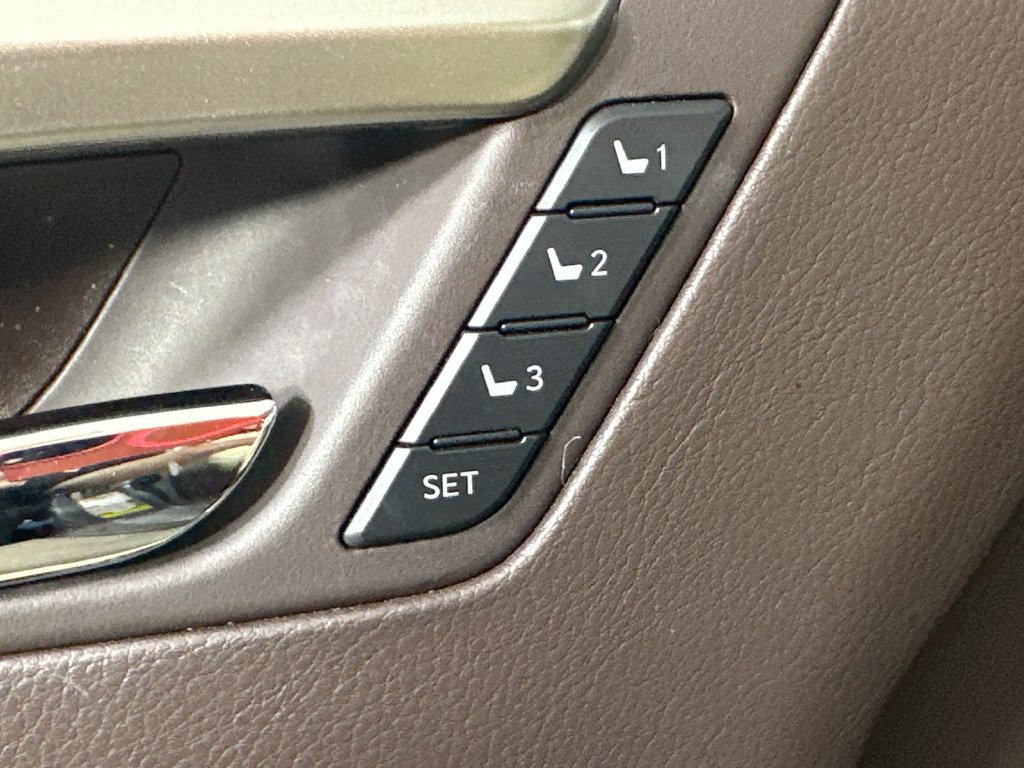 Used 2019 Lexus RX 350 FWD w/ Luxury Package image 23