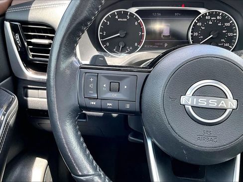 Used 2023 Nissan Rogue SL w/ SL Premium Package FWD image 18