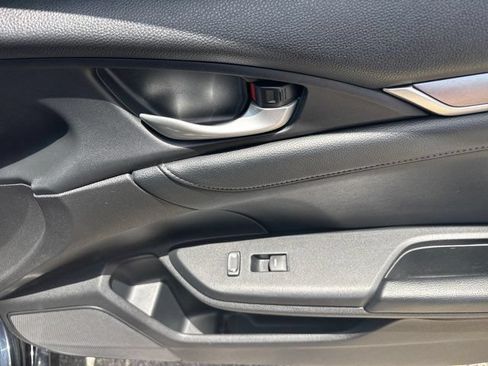 Used 2016 Honda Civic Touring image 55