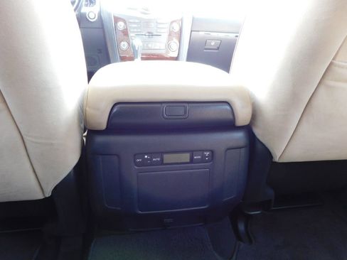 Used 2017 Nissan Armada SV image 33