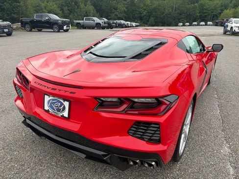 Used 2022 Chevrolet Corvette Stingray Coupe w/ 1LT RWD image 6