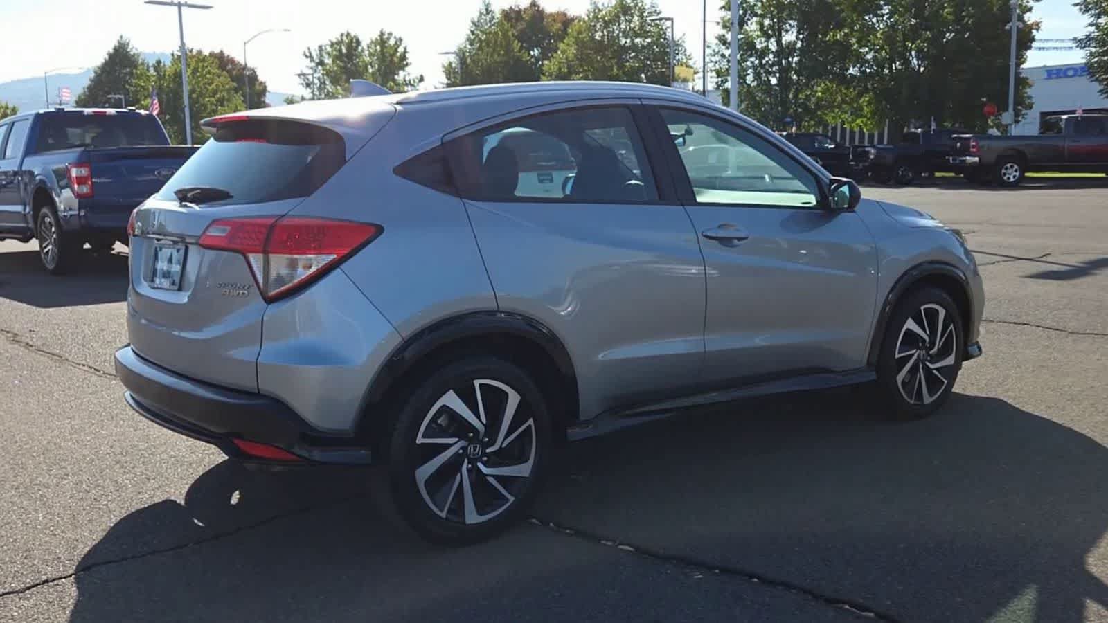 Used 2019 Honda HR-V Sport image 8