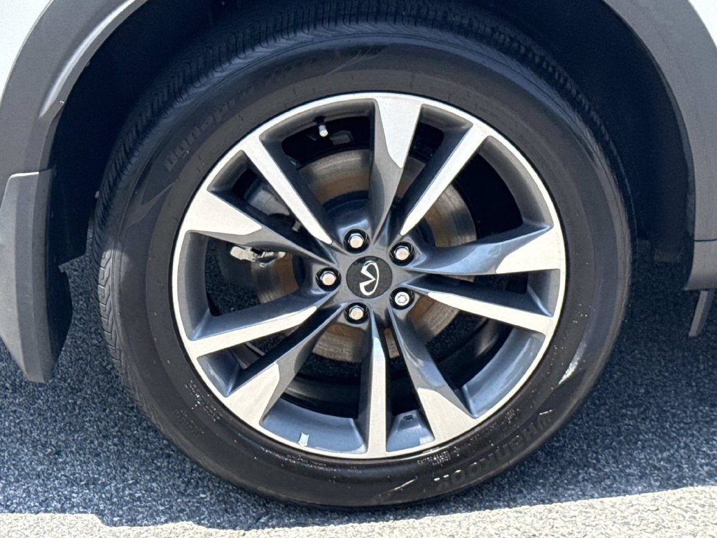 Certified 2025 INFINITI QX60 Luxe w/ Vision Package AWD/4WD image 29