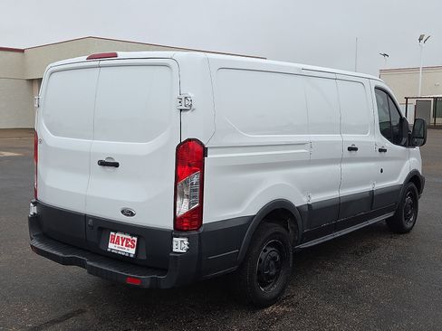 Used 2018 Ford Transit 150 130 Low Roof RWD image 4