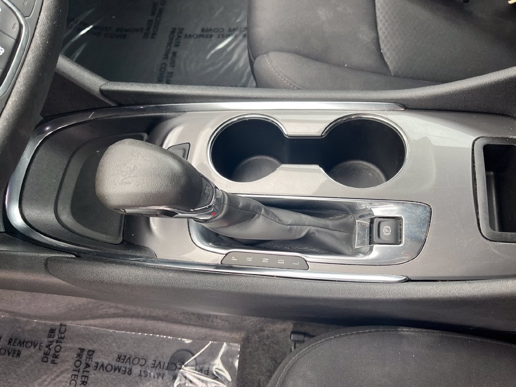 Used 2023 Chevrolet Malibu LT FWD image 23