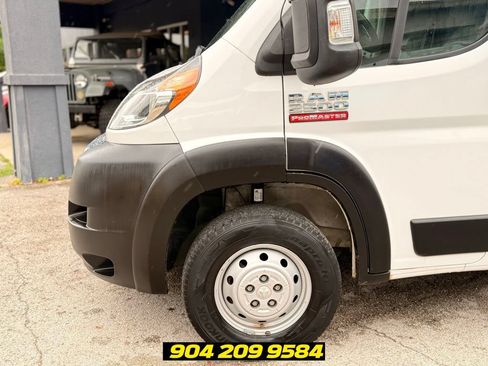 Used 2021 RAM ProMaster 2500 w/ Convenience Group FWD image 14