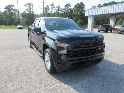 New 2025 Chevrolet Silverado 1500 Custom image 4