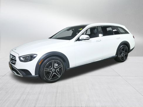 Used 2023 Mercedes-Benz E 450 4MATIC All-Terrain Wagon image 3