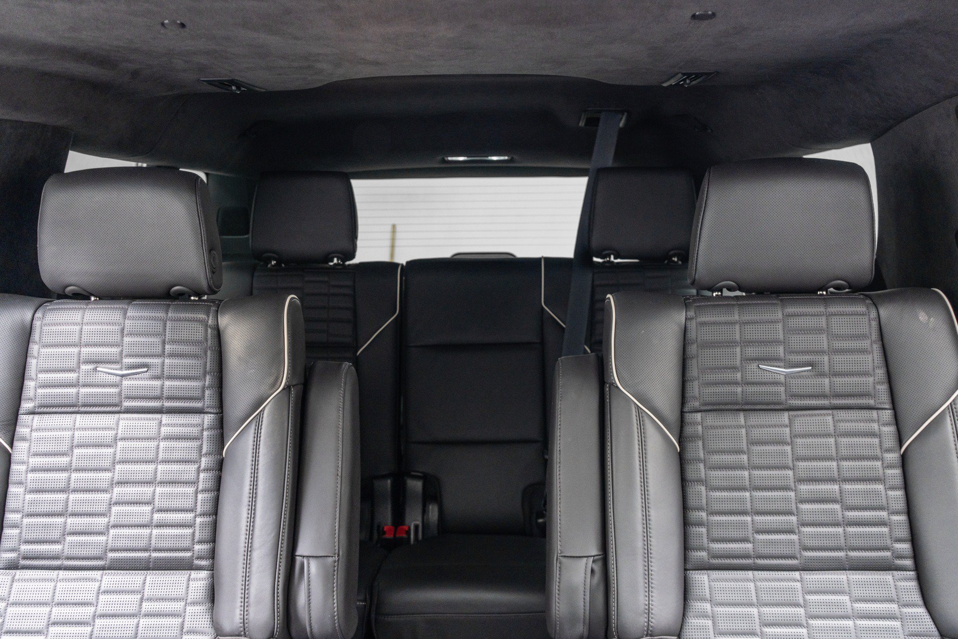 Used 2023 Cadillac Escalade ESV V AWD/4WD image 33
