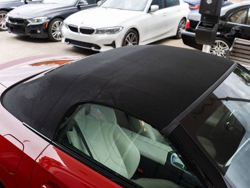 Used 2022 BMW Z4 sDrive30i w/ M Sport Package image 15