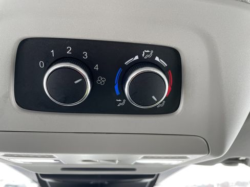 Used 2022 Ford Transit 350 XLT image 35