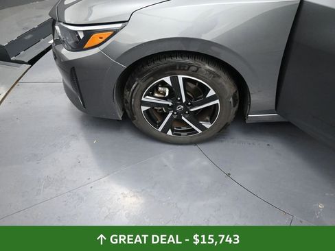 Used 2024 Nissan Sentra SV image 15