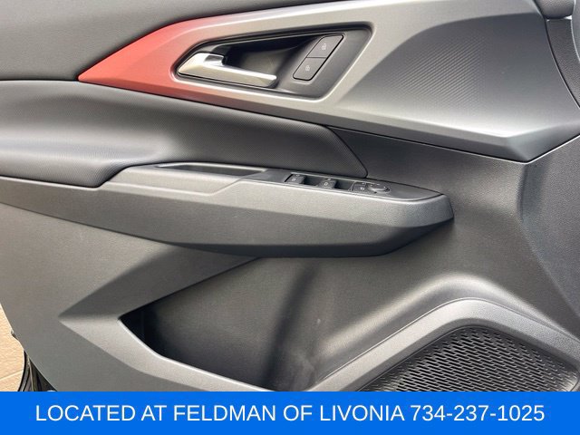 Certified 2024 Chevrolet Equinox EV RS FWD image 18