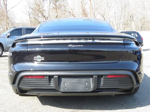 Used 2024 Porsche Taycan image 6