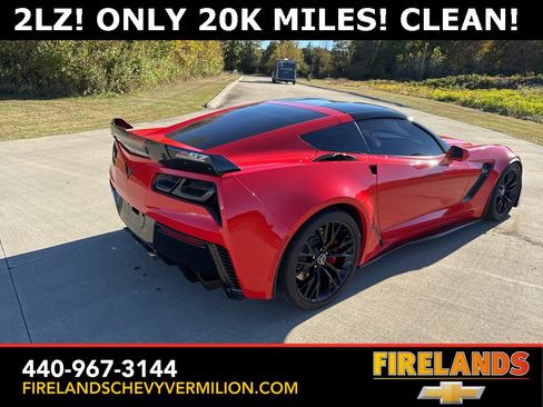 Used 2015 Chevrolet Corvette Z06 w/ 2LZ Preferred Equipment Group image 11