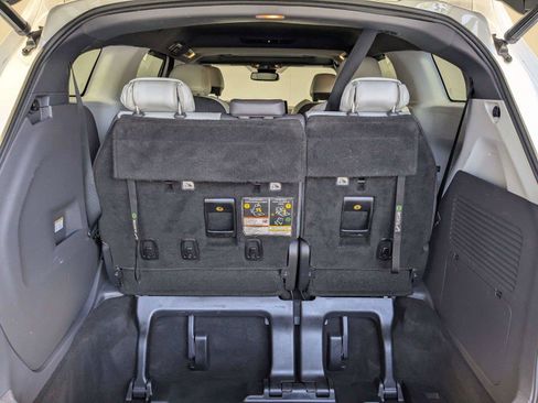 Used 2021 Toyota Sienna XSE AWD/4WD image 9