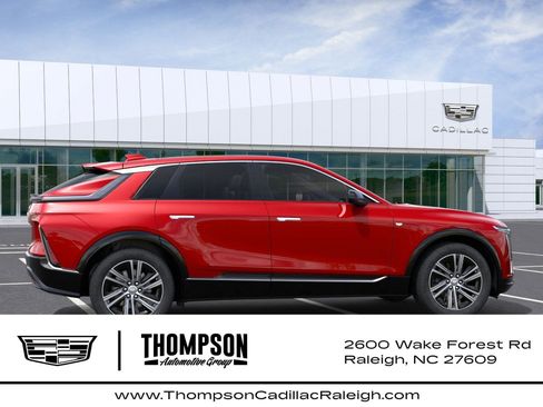 New 2025 Cadillac Lyriq Luxury RWD image 5