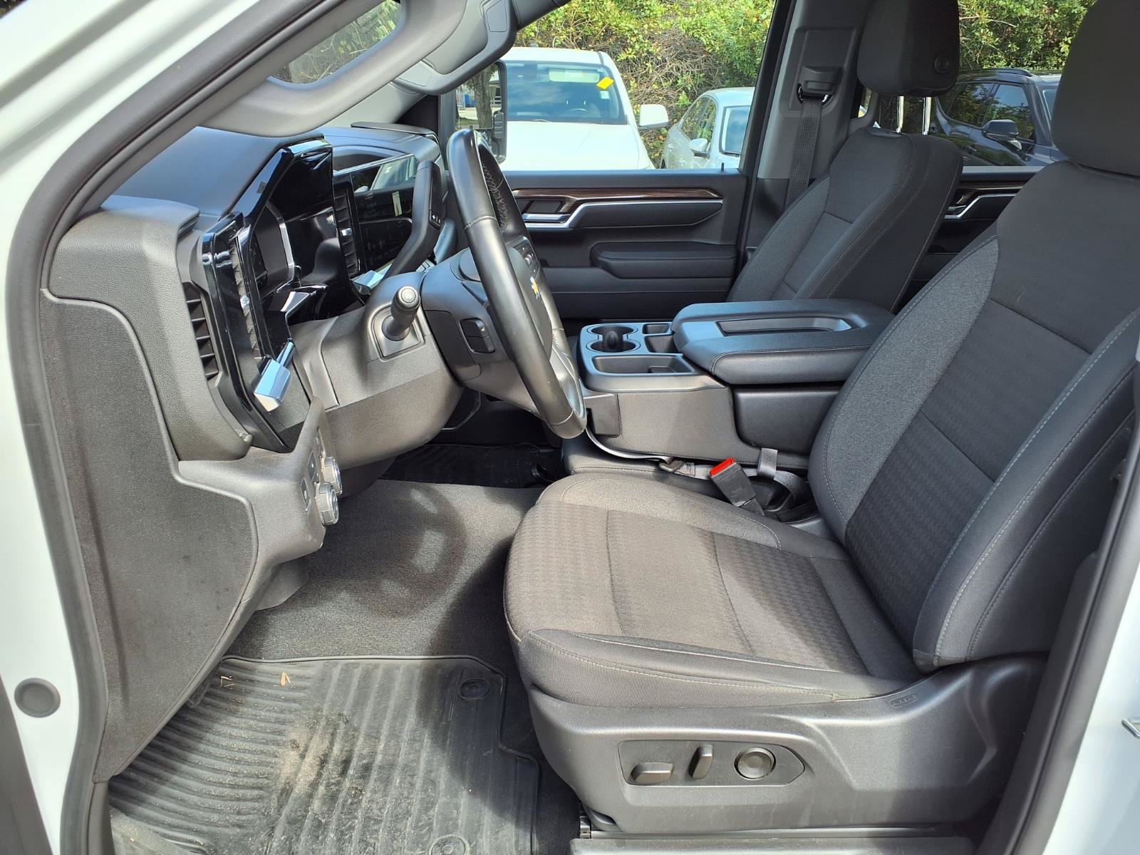 Used 2025 Chevrolet Silverado 2500 LT w/ Convenience Package AWD/4WD image 21