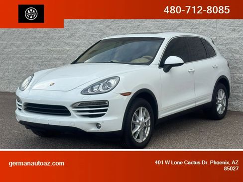 Used 2013 Porsche Cayenne Diesel AWD/4WD image 1